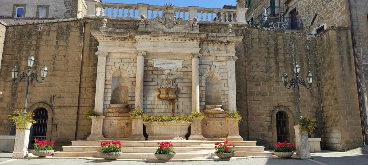 דירות La Chascona Di Farnese Casa Di Tufo Nel Borgo מראה חיצוני תמונה