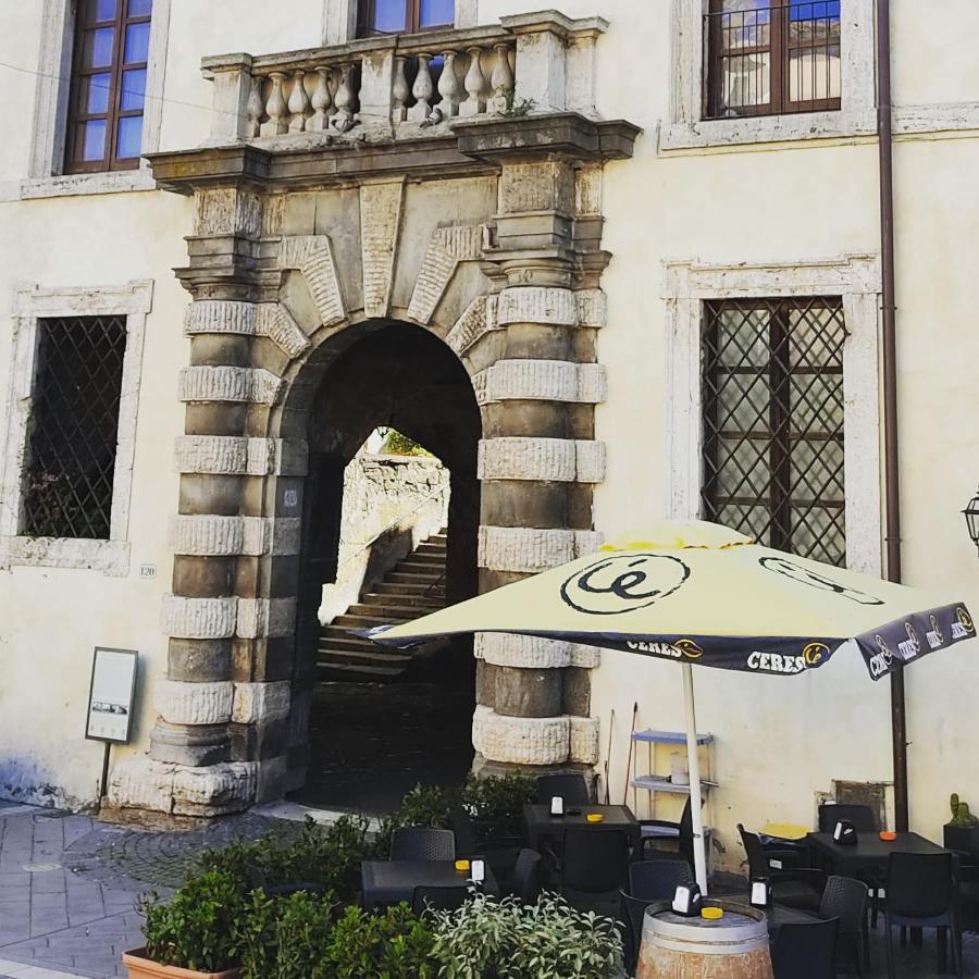 דירות La Chascona Di Farnese Casa Di Tufo Nel Borgo מראה חיצוני תמונה
