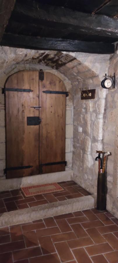 דירות La Chascona Di Farnese Casa Di Tufo Nel Borgo מראה חיצוני תמונה