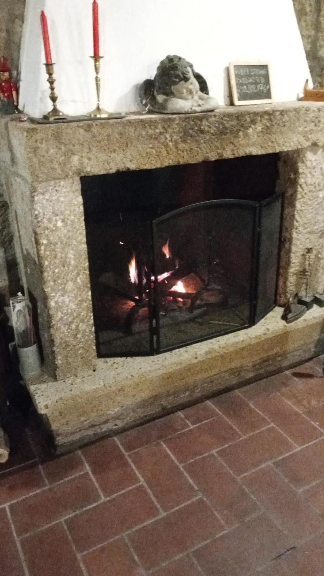 דירות La Chascona Di Farnese Casa Di Tufo Nel Borgo מראה חיצוני תמונה